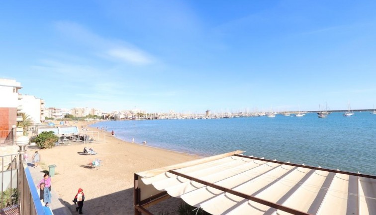 Resale - Apartment - Torrevieja - Acequion