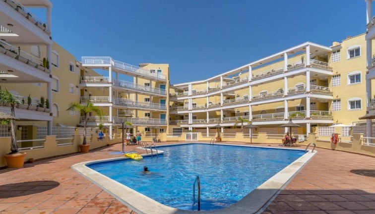 Resale - Apartment - Orihuela Costa - Campoamor