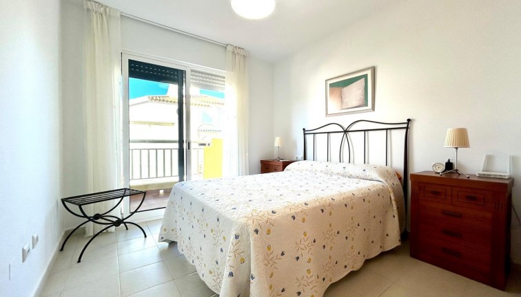 Resale - Apartment - Orihuela Costa - Campoamor