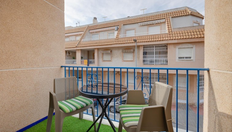 Resale - Apartment - Torrevieja - Acequion