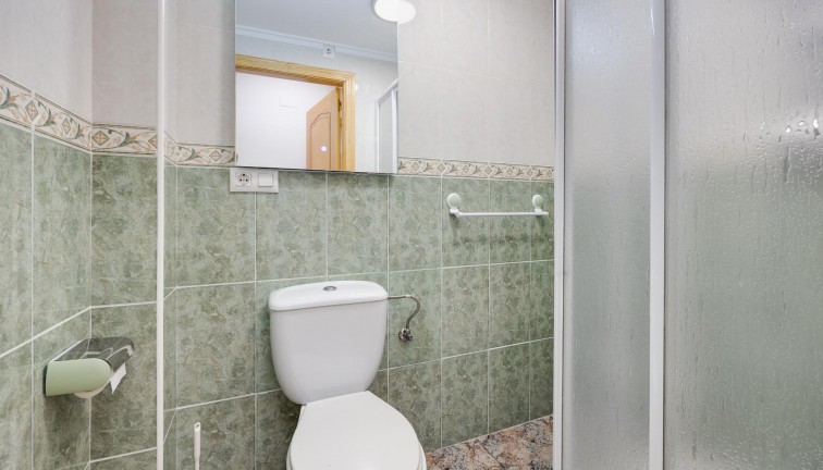 Resale - Apartment - Torrevieja - Acequion