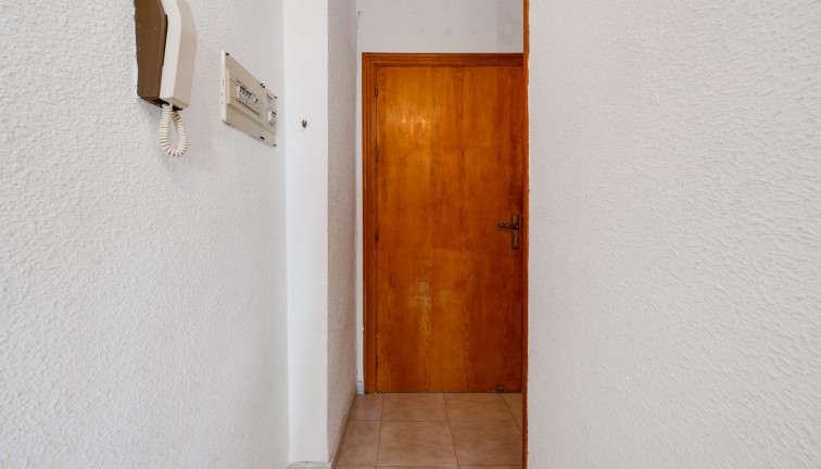 Resale - Apartment - Torrevieja - Cabo cervera