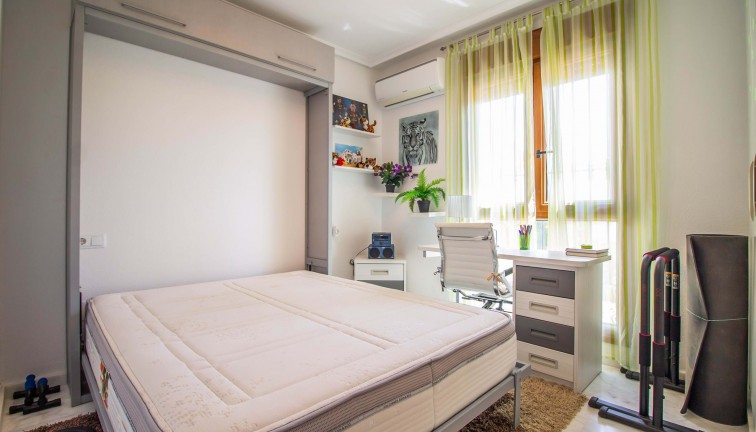 Återförsäljning - Duplex apartment (två våningar) - La Finca Golf
