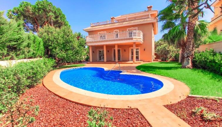 New Build - Chalet - Cabo Roig